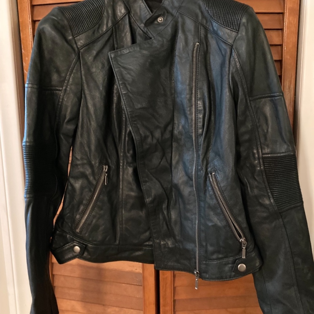Women’s Leather Jacket XS